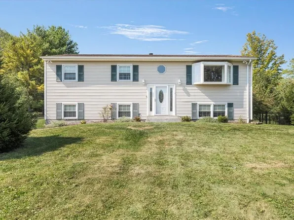 57 Smith Crossing Road, Wappingers Falls, NY 12590