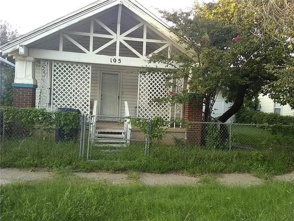 1st image of 105 SW 23rd St