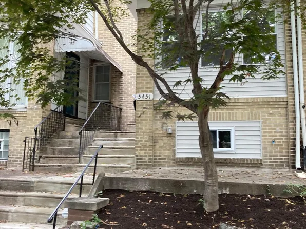 5451 Morse St, Philadelphia, PA 19131