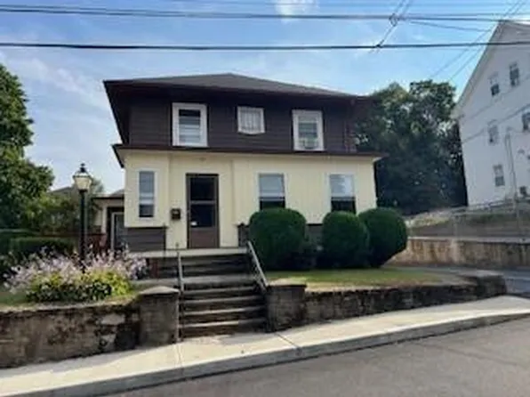 18 Potter Ave, West Warwick, RI 02893