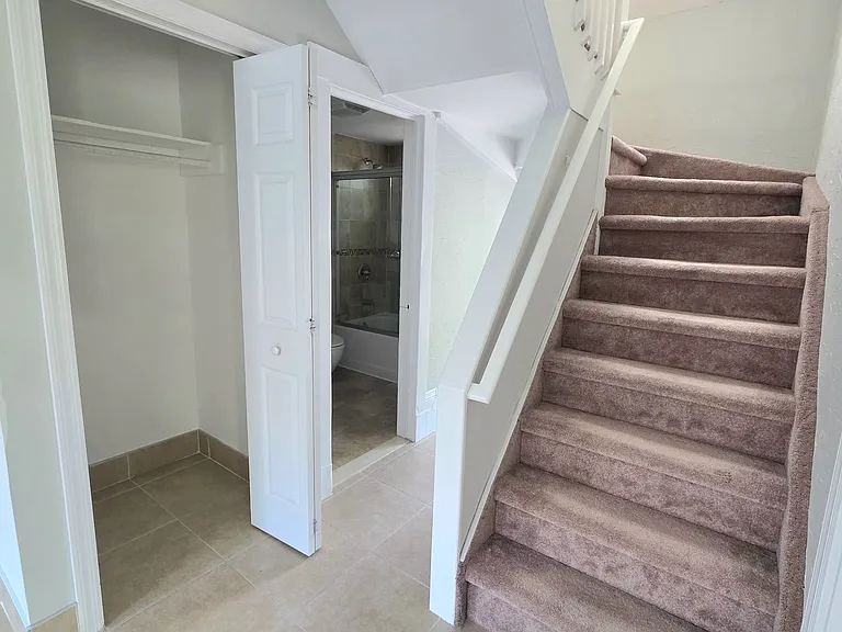 16 Allison Pl #1 — Photo 16