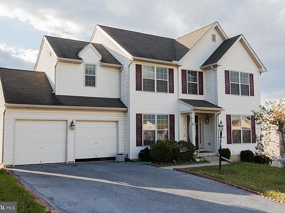 3rd image of 37 Dawkins Dr