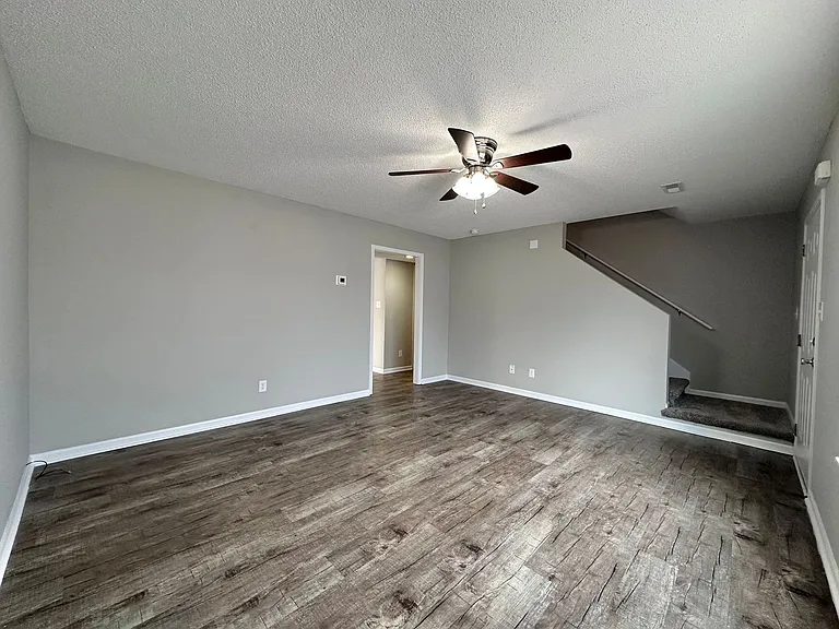 Rand 938 Townhomes — Photo 22