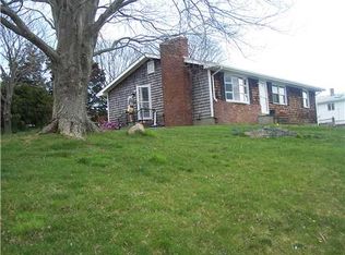 120 Lewis St, Tiverton, RI 02878