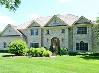 21201 W Andover Dr, Mundelein, IL 60060