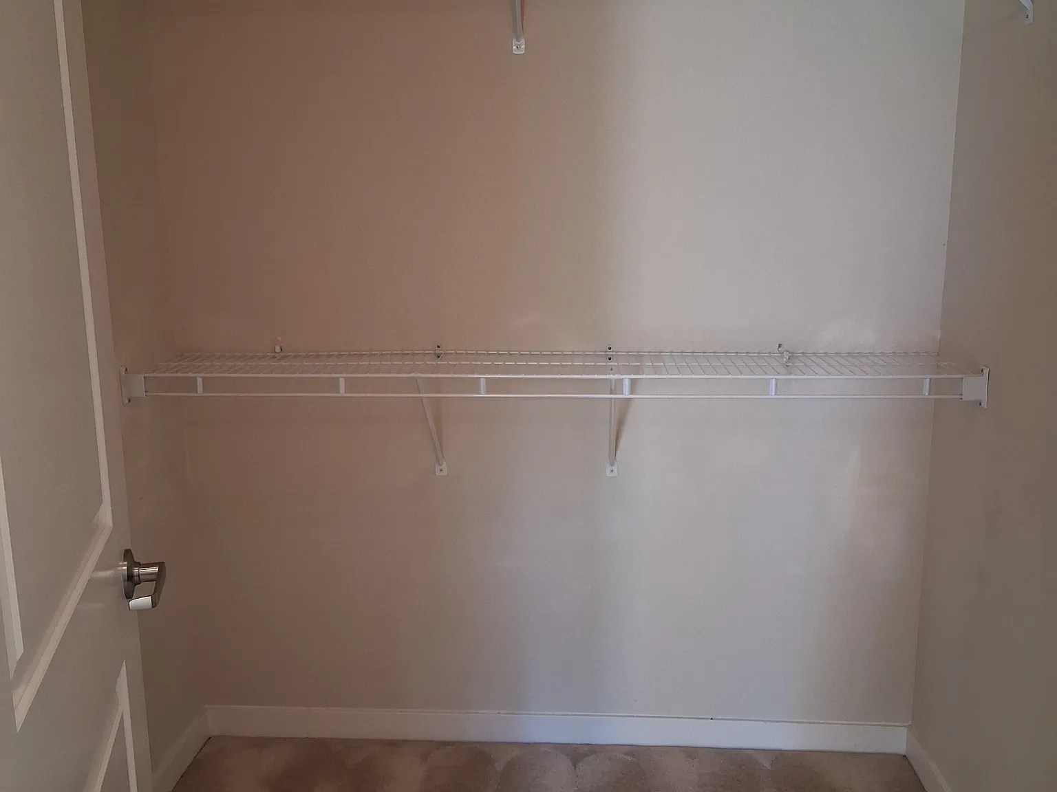 1 bed, 860 sqft, $1,985 — Photo 2