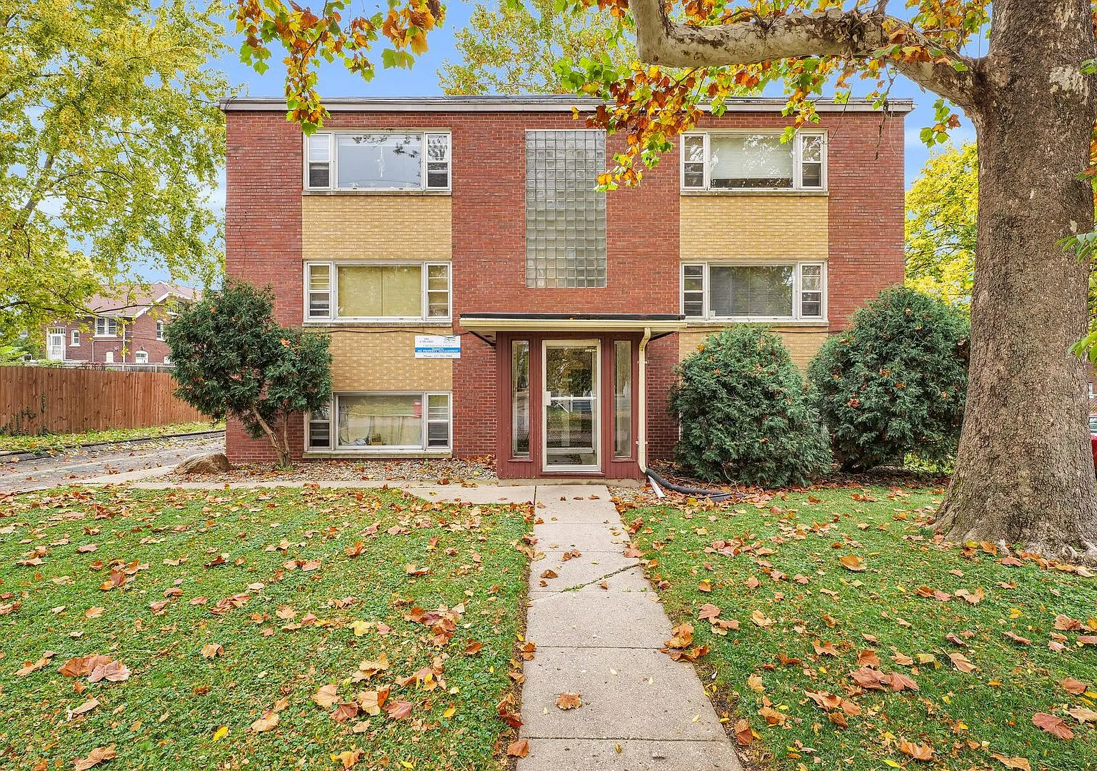 606 S. Prairie — Photo 1