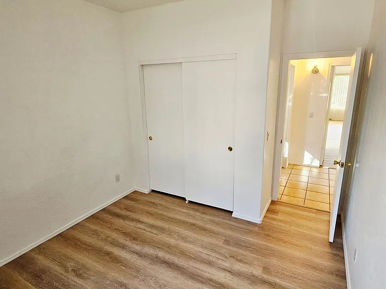 1725 W Tumbleweed Ln — Photo 5