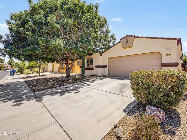 8581 N Continental Links Dr, Tucson, AZ 85743