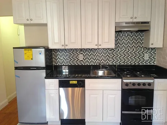 Rented by Brooklyn Heights Real Estate Inc | media 9