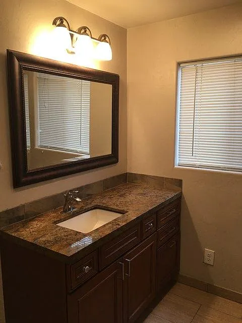 2 bed, 868 sqft, $1,400 — Photo 3