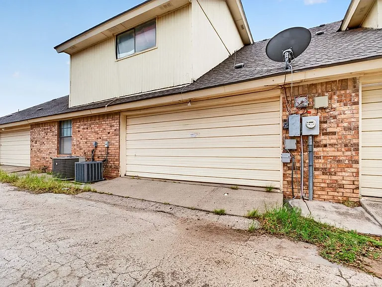 3202 Tealwood Pl — Photo 45