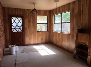607 9th St, Pawnee, OK 74058