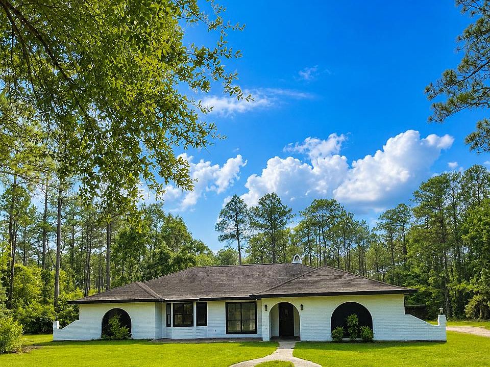 1st image of 554 Ridge Rd