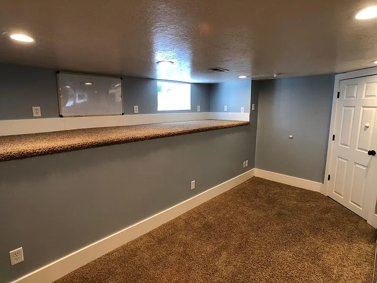 1024 E Hollywood Ave — Photo 12