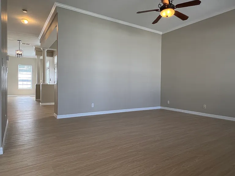 502 Greenbrier Ave — Photo 8