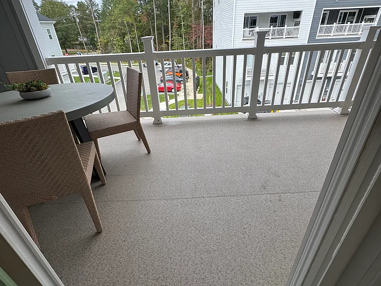 8001 Lake Laurel Ln #B — Photo 36