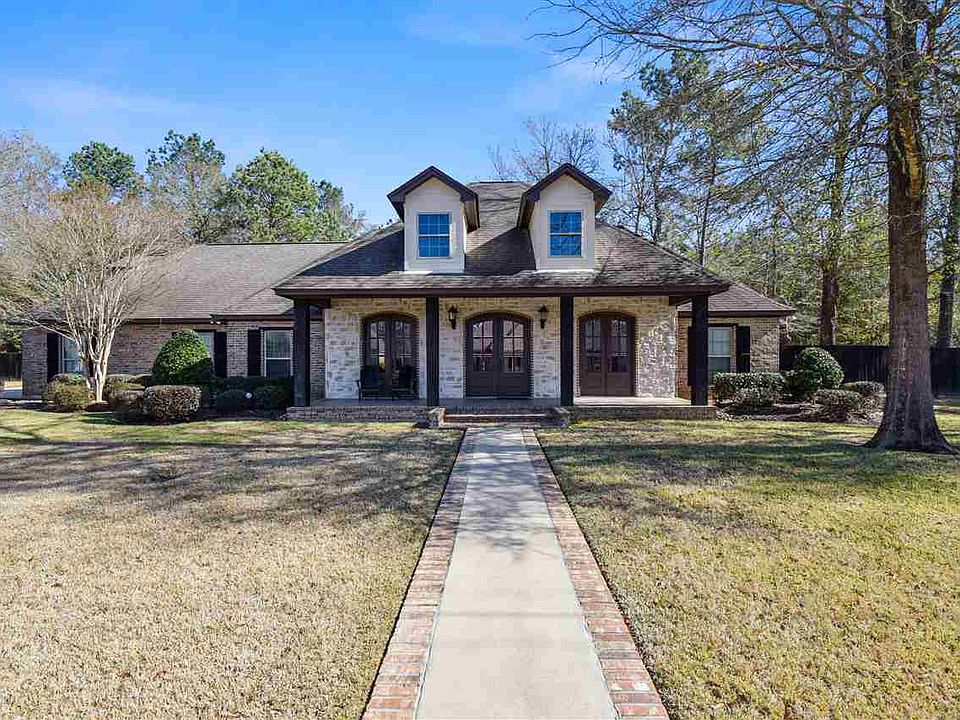 1st image of 126 Oakdale Dr