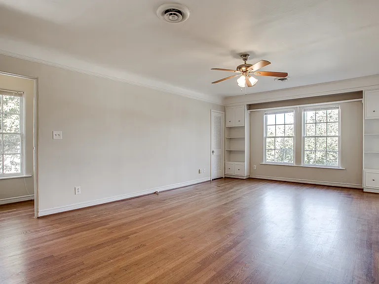 4301 Emerson Ave — Photo 5