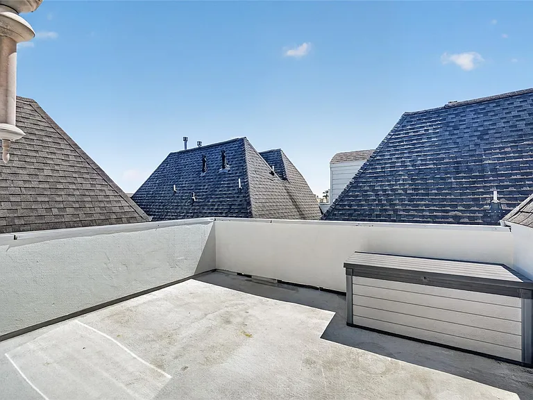 5305 Lillian St #B — Photo 28