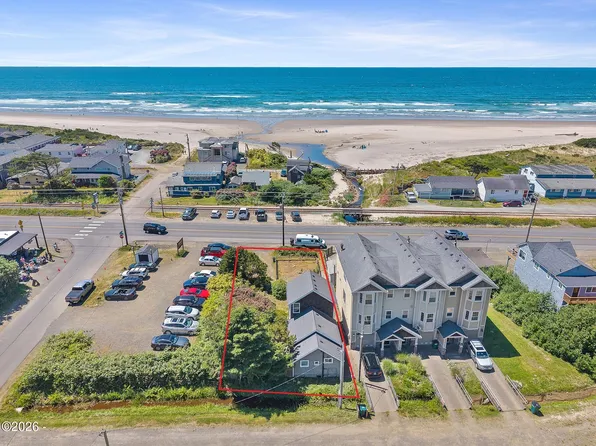 552 Highway 101 S, Rockaway Beach, OR 97136