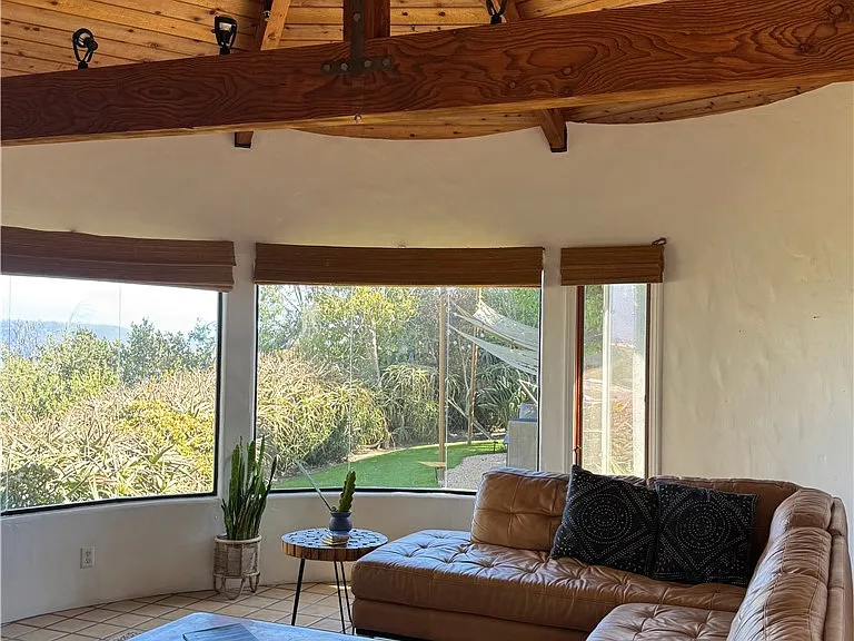 28912 Top Of The World Dr — Photo 3