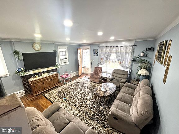 3rd image of 1112 Allengrove St