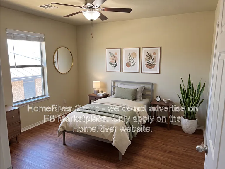 11137 SW 5th St — Photo 9