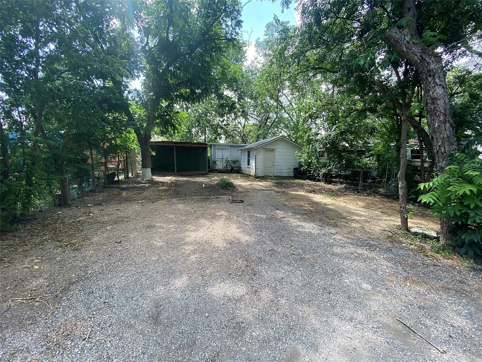 Studio, 8700 sqft, $750 — Photo 1