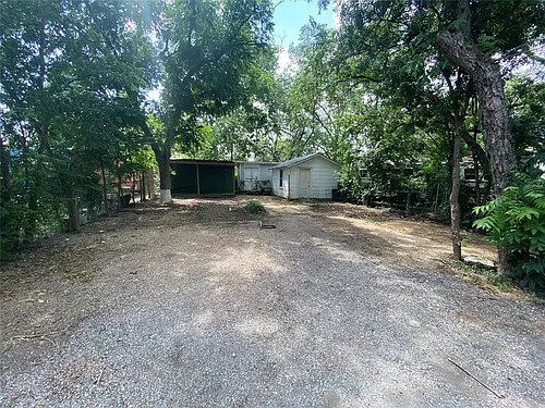401 Chaparral Rd Photo 1