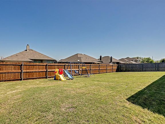2nd image of 204 Cookston Ln