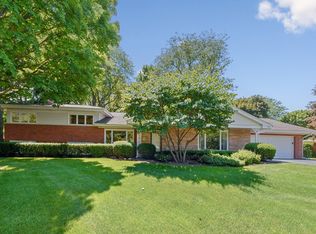 311 N Elmwood Ln, Palatine, IL 60067