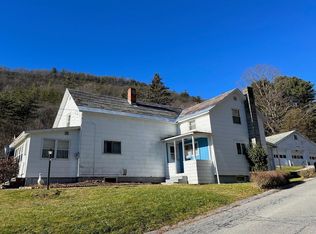 36 Cain St, Proctor, VT 05765