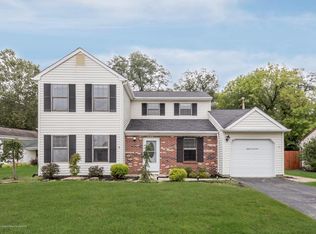 61 Mariners Cv, Freehold, NJ 07728