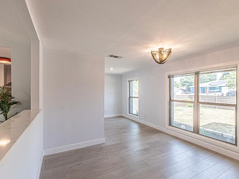 3907 Chase Cir — Photo 8