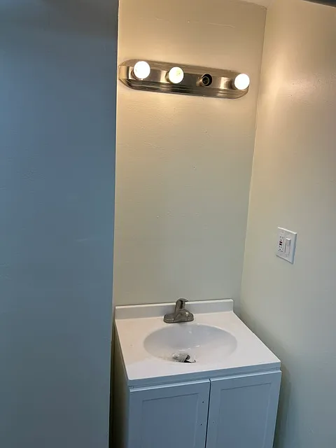 2 bed, 780 sqft, $1,000 — Photo 2