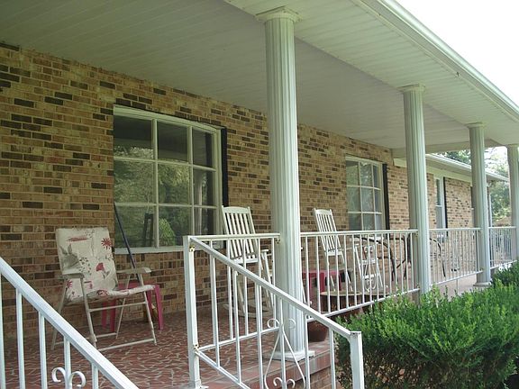 5th image of 1931 Breezewood Dr