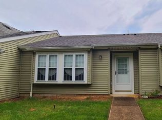 428 Aylesbury Ct UNIT B, Ridge, NY 11961