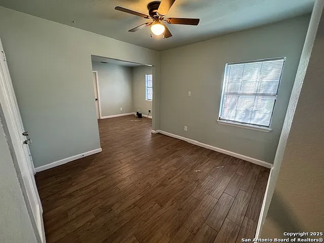 1067 Rayburn Dr — Photo 17