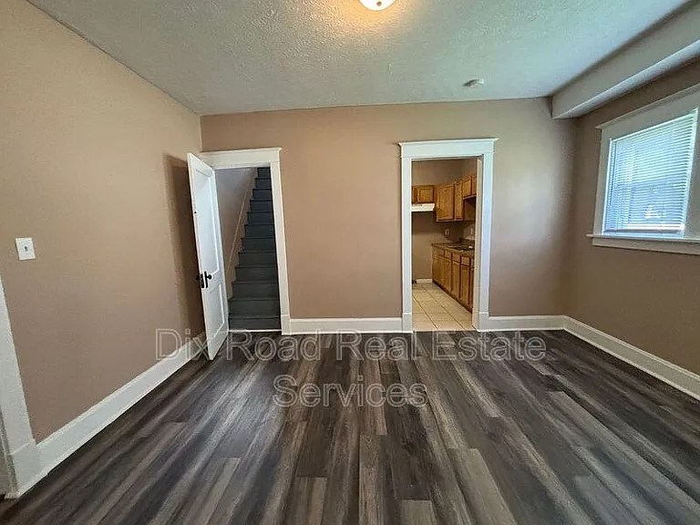 208 Garfield St — Photo 7