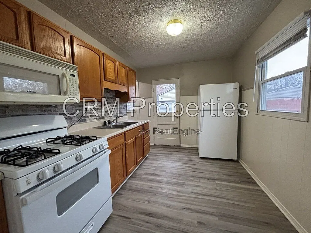 2 bed, 1.0 bath, 720 sqft, $975 — Photo 4