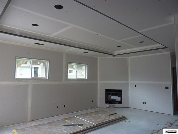 4th image of 1077 Aspen Grove Cir