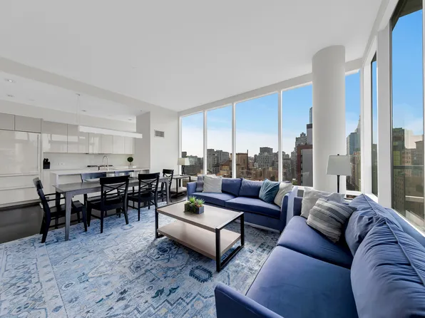 300 East 23rd Street 19B image 3 of 18