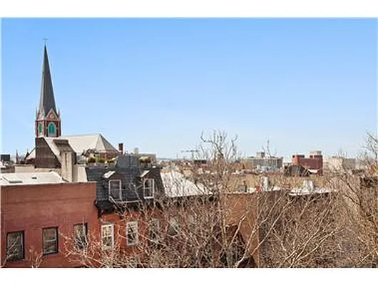 Sold by Douglas Elliman | media 22