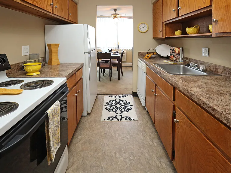 Harbor Crest — Photo 5