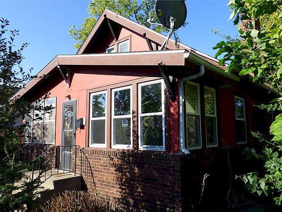 2nd image of 3537 Lyndale Ave N