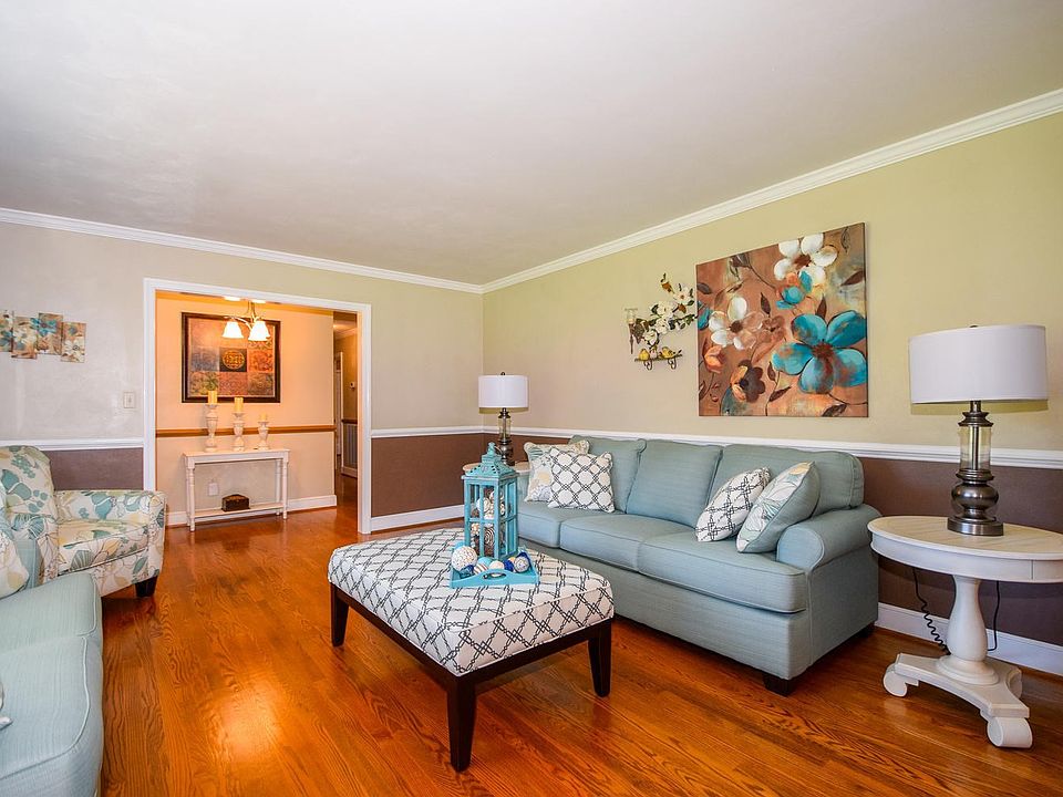 22 Beagle Trl, Troutville, VA 24175 Zillow