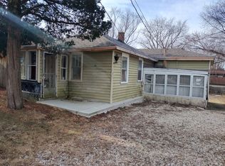 207 S Highland Dr, Lakemoor, IL 60051