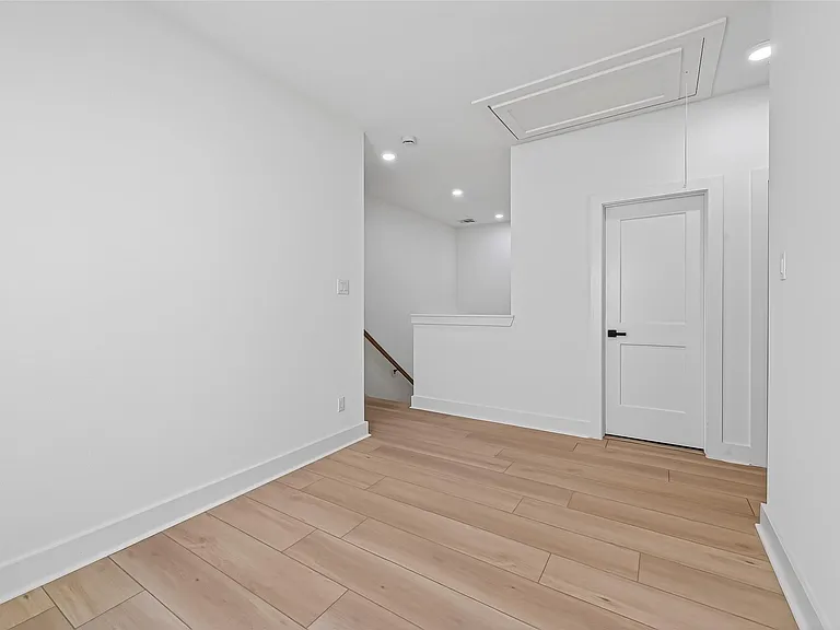 971 Highland Light Ln — Photo 20
