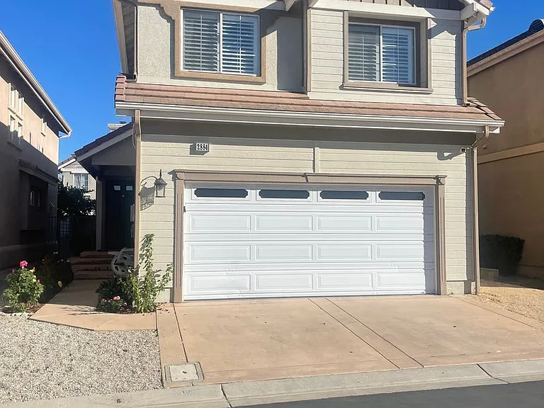 2884 Capella Way — Photo 2
